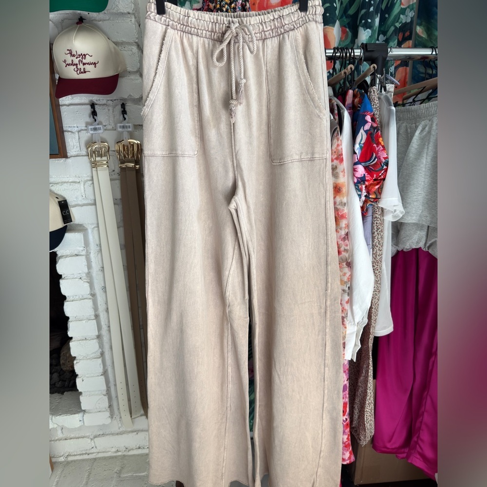 130 - Relaxing Robin Wide-Leg Pants Beige Womens - Picture 5 of 8